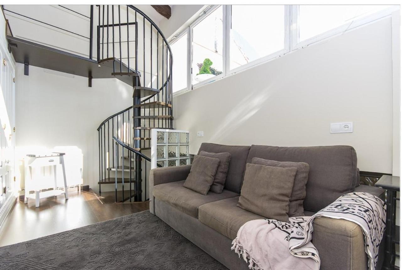 No Turistic Rental, Duplex Penthouse In The Historic Center, Valencia, Ideal For Those Looking To Stay In The City For A Season, Including Professionals And Students Bagian luar foto