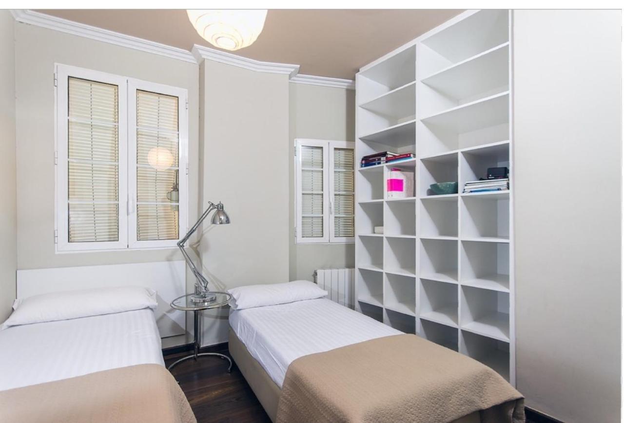 No Turistic Rental, Duplex Penthouse In The Historic Center, Valencia, Ideal For Those Looking To Stay In The City For A Season, Including Professionals And Students Bagian luar foto